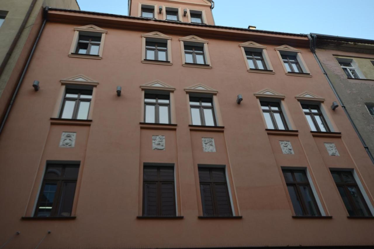 Sleepwell Apartments Legnica Bagian luar foto