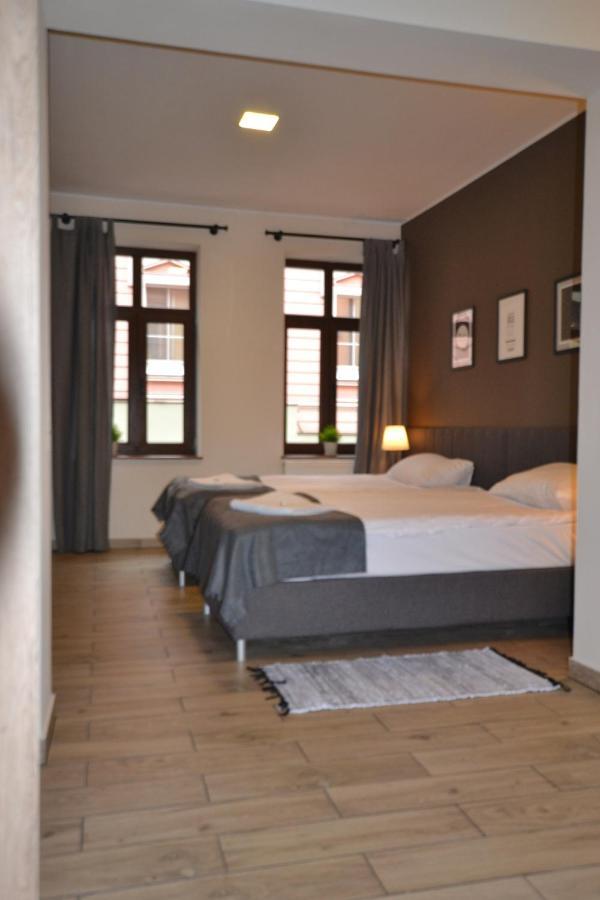 Sleepwell Apartments Legnica Bagian luar foto